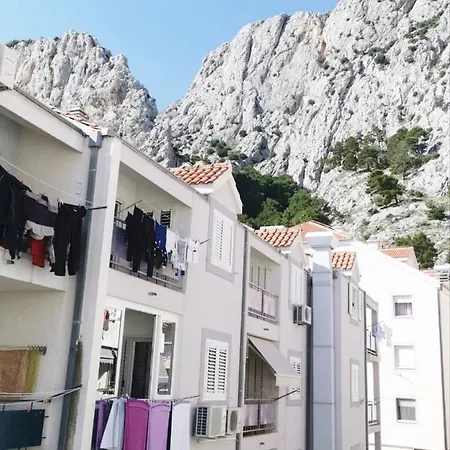 Apartament Apartman Ana *